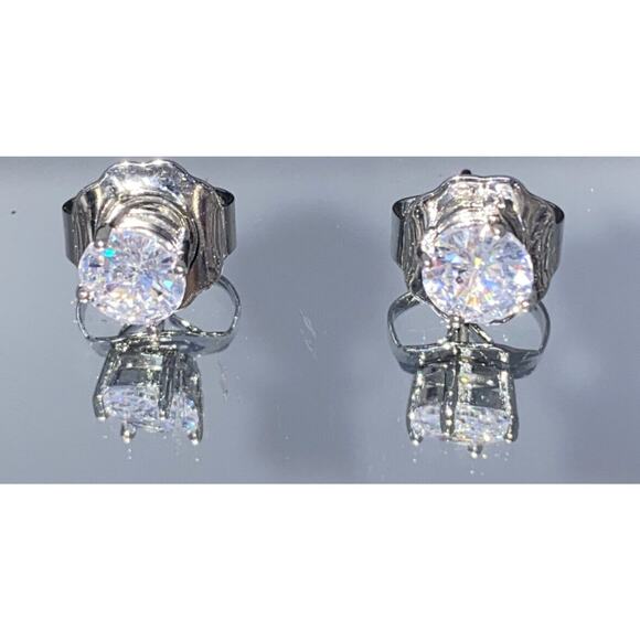NEW CZ by Kenneth Jay Lane Clear Solitaire Silver Crystal Stud Earrings 6mm - Picture 1 of 14